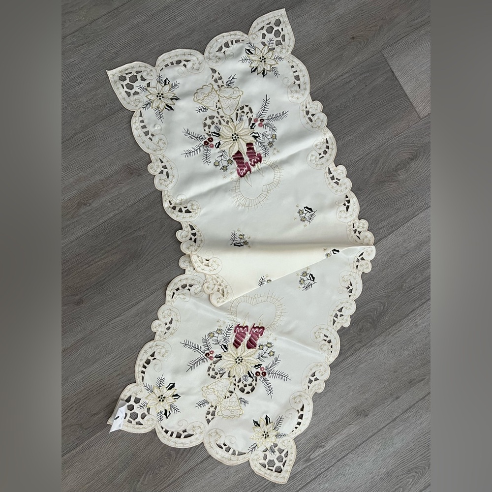 Elegant Embroidered Table Runner - Picture 3 of 5